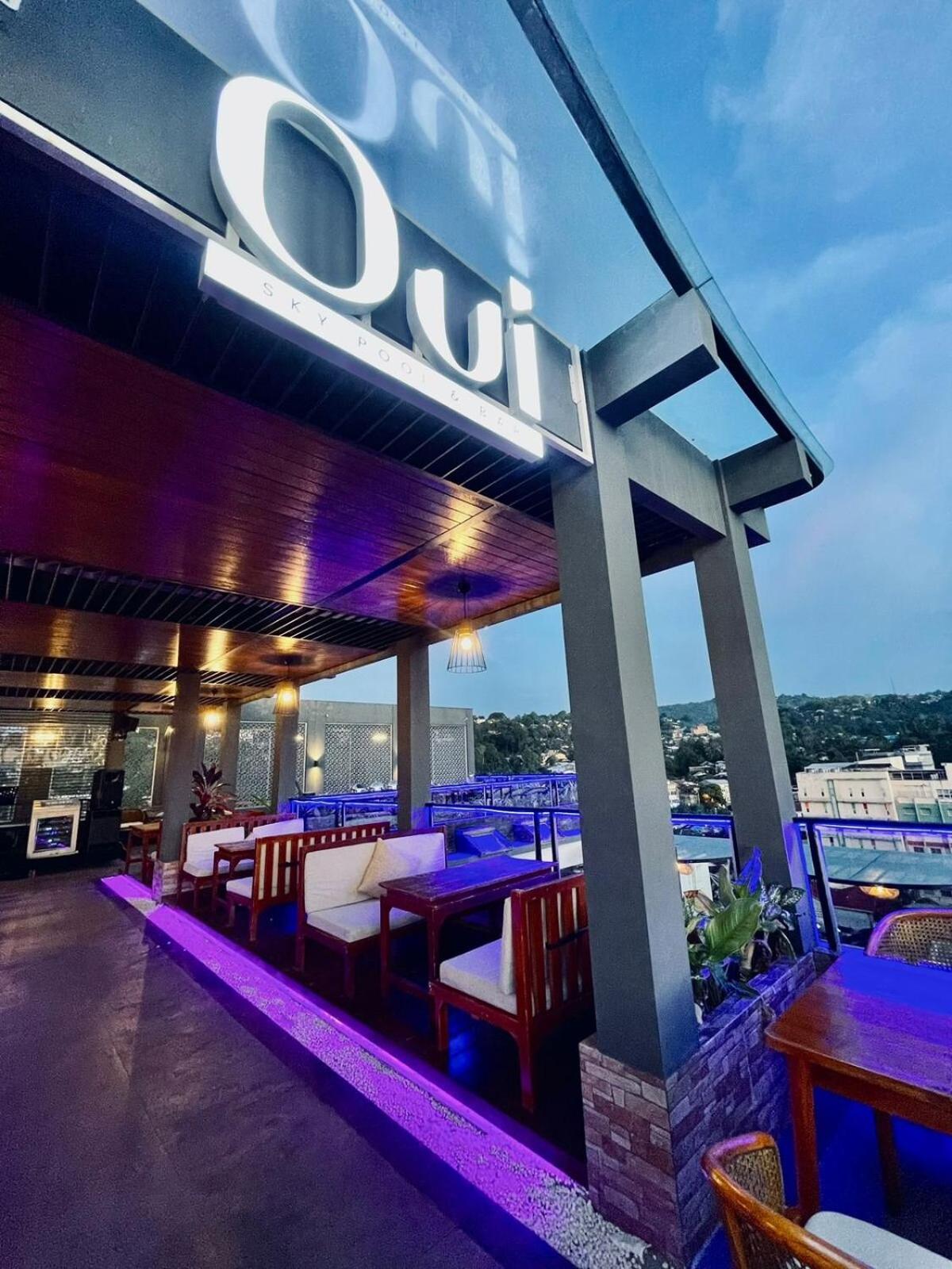 Golden Palace Hotel Batu Merah Exterior photo